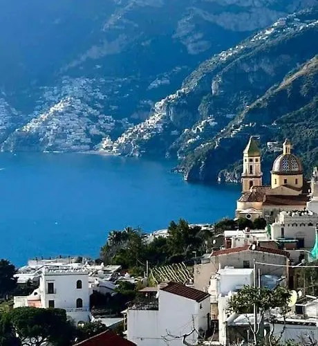 Capri Villa *