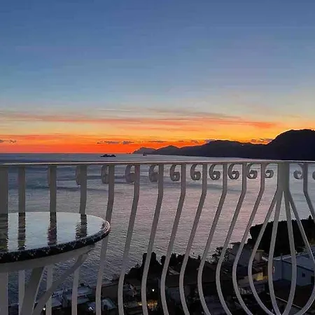 Capri Vila *